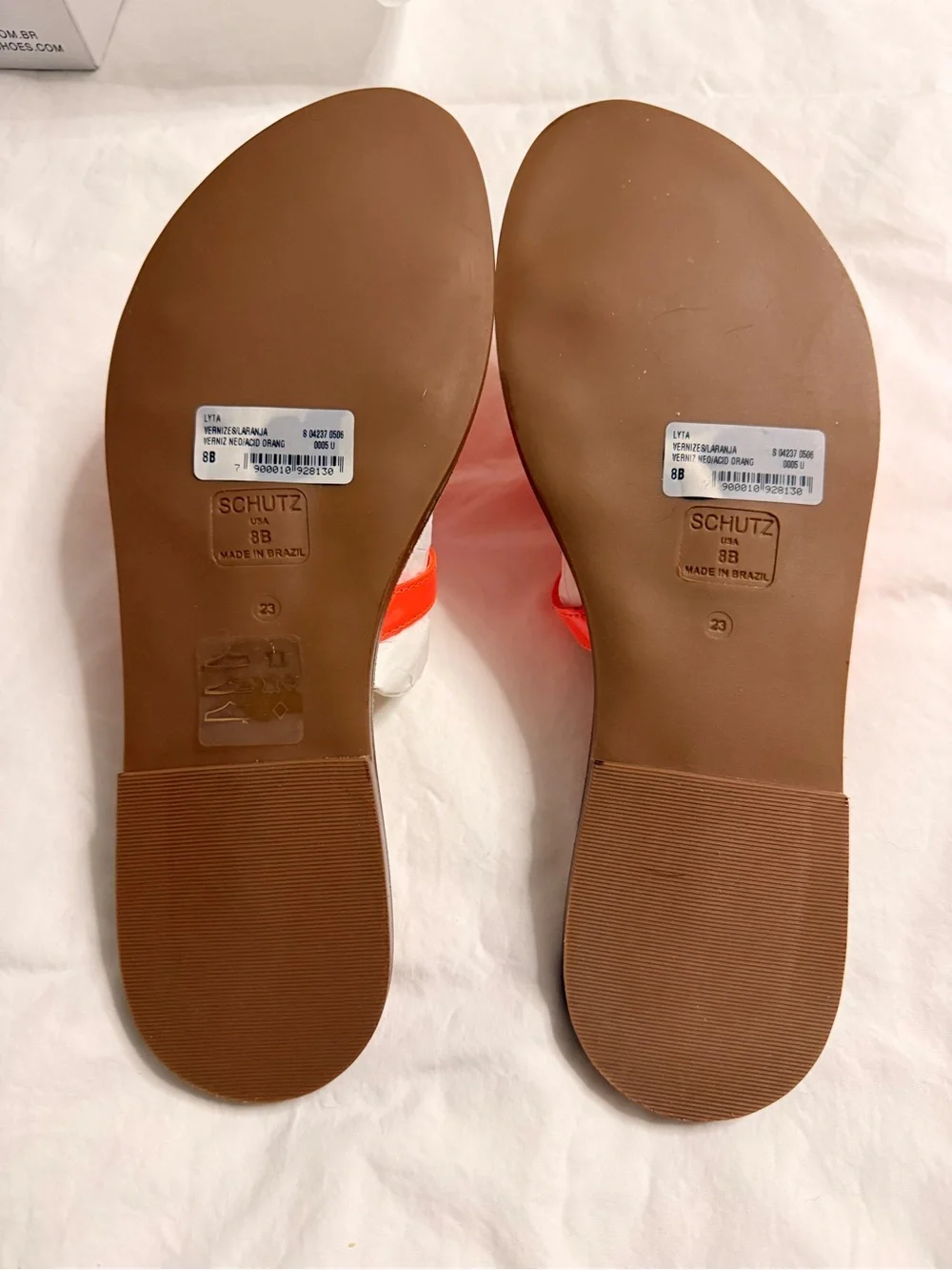 SCHUTZ Lyta Acid Orange patent Slide Sandals (159)